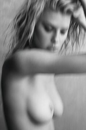 classy celeb nudes - Elegant busty celebrity model nude photoshoot ( 7 photos) Â· Pandesia World
