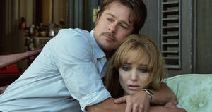 Angelina Jolie Xxx - Angelina Jolie and Brad Pitt's By the Sea Reveals a Relationship - Thrillist