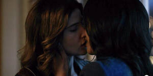 Cobie Smulders Hot Lesbian - Stumptown\