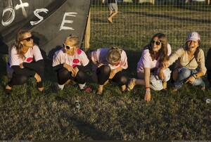 group of girls - Pic. #Girls #Teen #Peeing #Preteen #Sunlight #Lolitas #Pissing #Pee #Group,  359018B â€“ Pissing/peeing girls (urination photos)