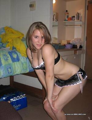 amaland teens galleries - Girls in a horny mood! - 35091815956dc8aa47c8 Porn Pic - EPORNER