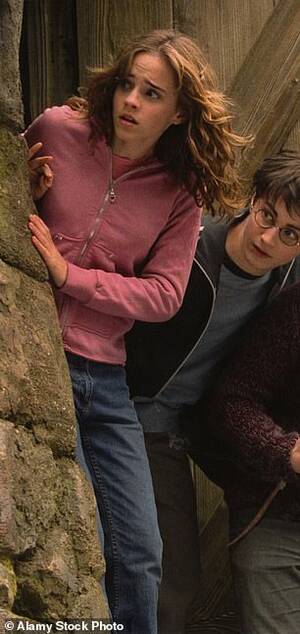 Hermione Emma Watson Porn - Emma Watson lookalike looks so identical to Harry Potter star | Daily Mail  Online