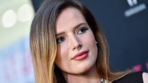 Bella Thorne Lesbian Porn - Bella Thorne slams claims she \