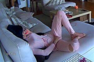 couch masturbation - Watch Hot Girl On Couch - Masturbation, Masturbation Solo, Amateur Porn -  SpankBang