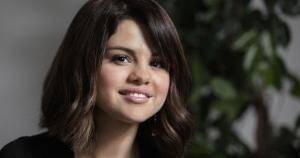 Demi Lovato Selena Gomez Porn Captions - Selena Gomez says Demi Lovato is a bigger princess