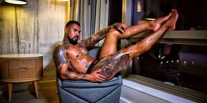 Brazilian Women Porn Stars Aids - The OnlyFans Porn Banâ€”and Reversalâ€”Led to Our Spicy Chat With Openly HIV+  Porn Powerhouse Boomer Banks