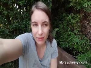 Ana Didovic Outdoor Porn - Outdoor Pooping Selfie From Teen