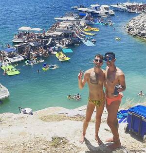group nude beach - The 7 Best Nude Beaches for Gays in the U.S.