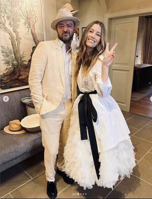 jessica biel nude beach - Jessica Biel â€“ Janet Charlton's Hollywood, Celebrity Gossip and Rumors