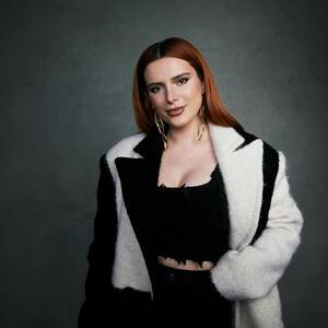 Bella Thorne Super Girl Porn - Bella Thorne recalls denying to sign a 'sexy' photo from teen years