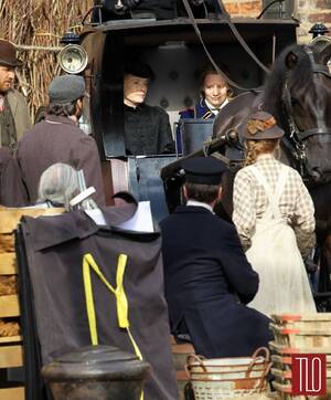 Mia Wasikowska Alice In Wonderland Porn - Mia Wasikowska on the Set of \