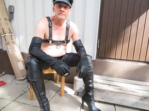 Amateur Gay Leather Porn - kinky leather gay Juha Vantanen - Amateur Gay Porn Pictures And Stories