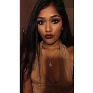 Barely Legal British Porn - Barely legal UK slut Foto Porno - EPORNER