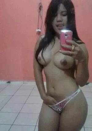 mujeres latinas desnudas - 