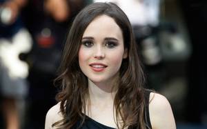 Ellen Page Lesbian Porn - In a Reddit AMA, Ellen Page answered questions from fans on numerous  subjects including finding female roles in Hollywood. Page's latest role is  in The East ...
