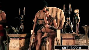 ancient black porn - Pharaoh & Stunning African Princess Have Sensual Sex - Skin Diamond -  XVIDEOS.COM