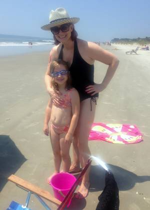 Caillou Mom Porn - smalls_mommy_HH_0614