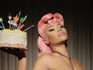 Nicki Minaj Nude Porn - Nicki Minaj poses completely naked holding a birthday cake