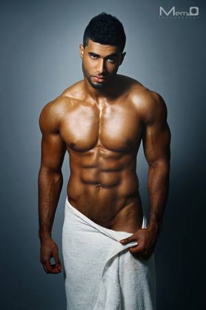 indian fitness model nude - Dubai born, Indian model, Omarion Ryan. YUM!