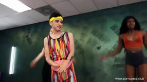 brandi love lesbian yoga porn - Brandi Love Fucked By Her Yoga Coach - EPORNER