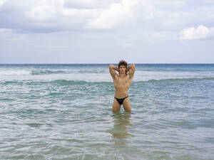 exhibitionist nude beach - GAYLETTER
