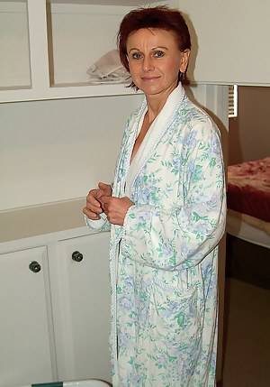 granny big cock anal - Free Mature Housewife Porn Pictures