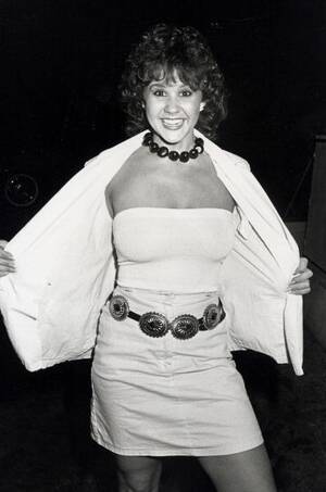 Linda Blair Porn - Size DOES Matter! Celebs Who Have Reduced Their Breast Size