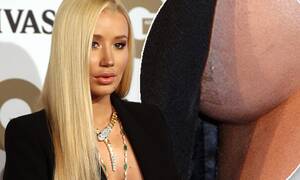 Iggy Azalea Tits Porn - Iggy Azalea's boob tape FAIL at GQ Awards leaves her looking not so fancy |  Daily Mail Online