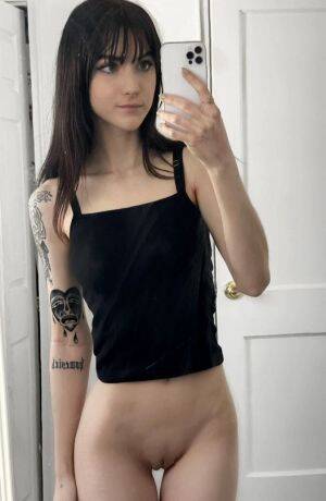 naked girls thigh gap selfie - Thigh Gap Porn Gifs and Pics - MyTeenWebcam