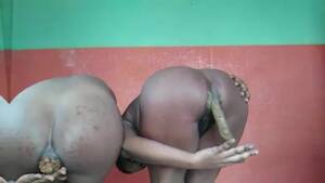 Girls Eating Shit Porn - Two hairy ebony girls eating shit