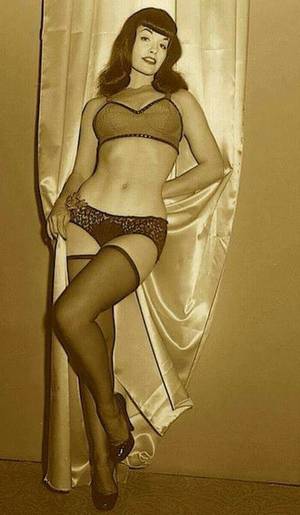 Bettie Page Garter Belt Porn - Bettie Page