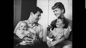 Luke Carrie Fisher Porn - Fisher is photographed with her parents and brother, Todd, who was born in  1958
