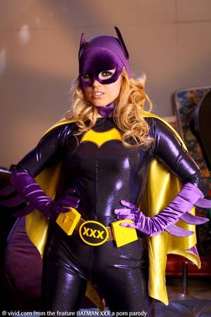 Batwoman Porn Black - Lexi Belle y Tori Black son tus heroÃ­nas