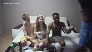 Deaf Sex Porn - Deaf-mute girl has sex with boyfriend and 2 black guys