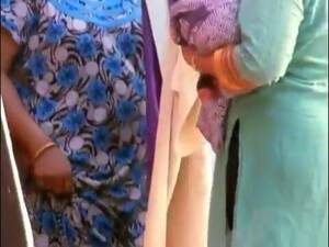 indian aunty dress change - Indian aunty changing dress in open - ThisVid.com em inglÃªs