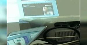 Computer Class Porn - Teacher showed porn to class and students were suspended as a result -  World News - Mirror Online