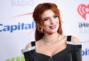 Bella Thorne Porn - Bella Thorne shares nude photos on Twitter after a hacker threatened to  release them | CNN