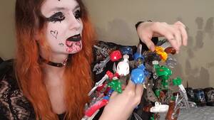 Bionicle Porn - Chica Trans GÃ³tica EnseÃ±a Bionicles Lore Para El DÃ­a De San ValentÃ­n -  Pornhub.com