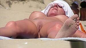 amateurmilfs naked at beach - Beach milf - tube.asexstories.com