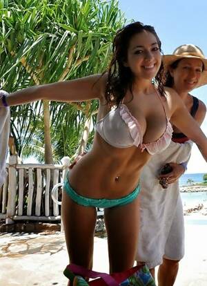 babe in bikini - Busty Bikini Babe. Foto Porno - EPORNER