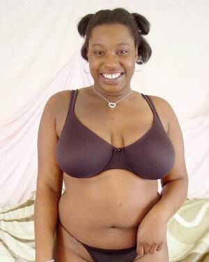 chubby black wet pussy - Chubby black chick shows her small wet pussy Porn Pictures, XXX Photos, Sex  Images #3254919 - PICTOA