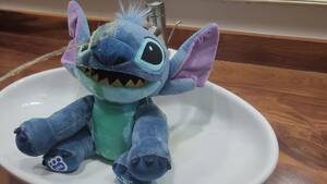 Lilo And Stitch Porn Shower - Stitch Gets a Shower - ThisVid.com