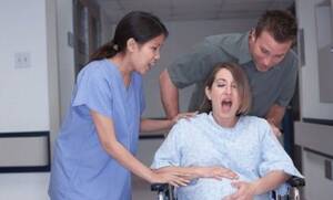 Forced Birthing Porn - Should mothers tweet while giving birth? | The Week