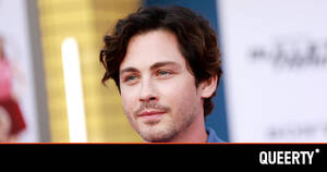 Logan Lerman Gay Porn - Logan Lerman celebrates birthday with impromptu beach photo shoot & bottoms  are absolutely losing it - Queerty