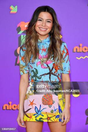 Miranda Cosgrove Strapon Porn - 2.091 fotos e imÃ¡genes de Miranda Cosgrove Photos - Getty Images