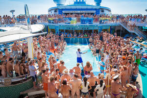 cruise sex party - This cruise ship is just one massive sex party