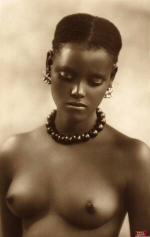 Exotic Vintage Porn - Exotic beauties love posing