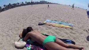 beach girl taking off bikini topless - Bikini Topless Prank