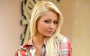 Annely Gerritsen Porn - HD wallpaper: Annely Gerritsen, blonde, portrait, pornstar, women |  Wallpaper Flare