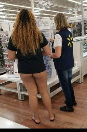 candid nude beach hawaii - No pants no problem ðŸ˜œ : r/peopleofwalmart